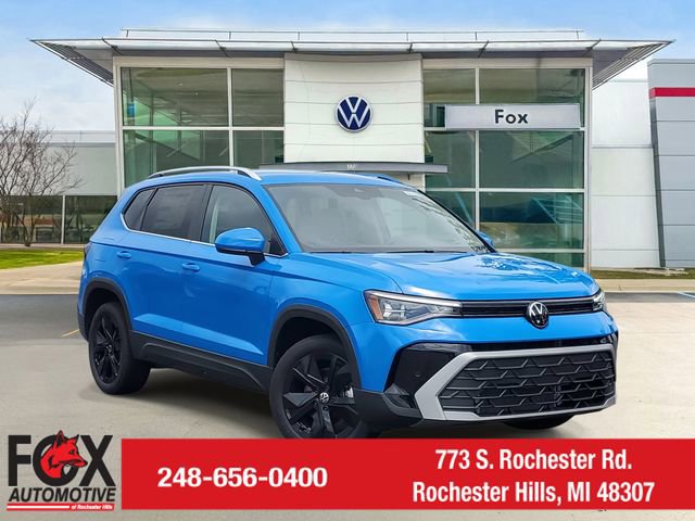 New 2025 Volkswagen Taos SE image 1