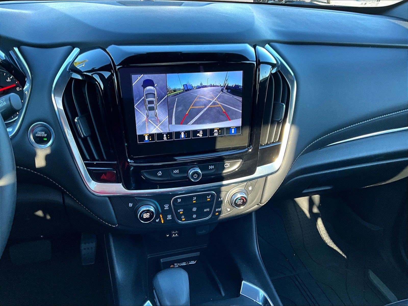 Used 2023 Chevrolet Traverse Premier w/ Redline Edition FWD image 15