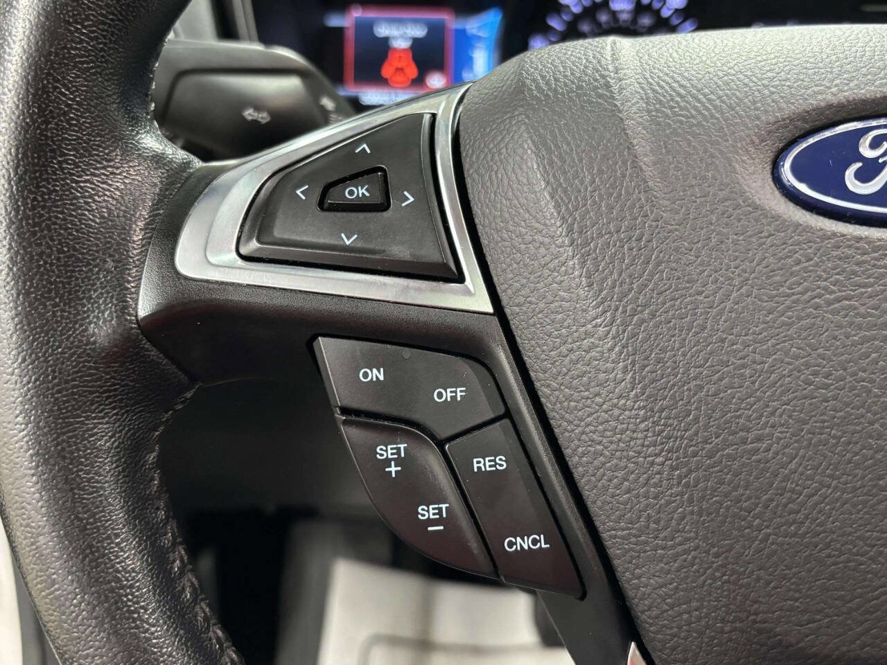 Used 2018 Ford Fusion SE w/ Equipment Group 601A image 28