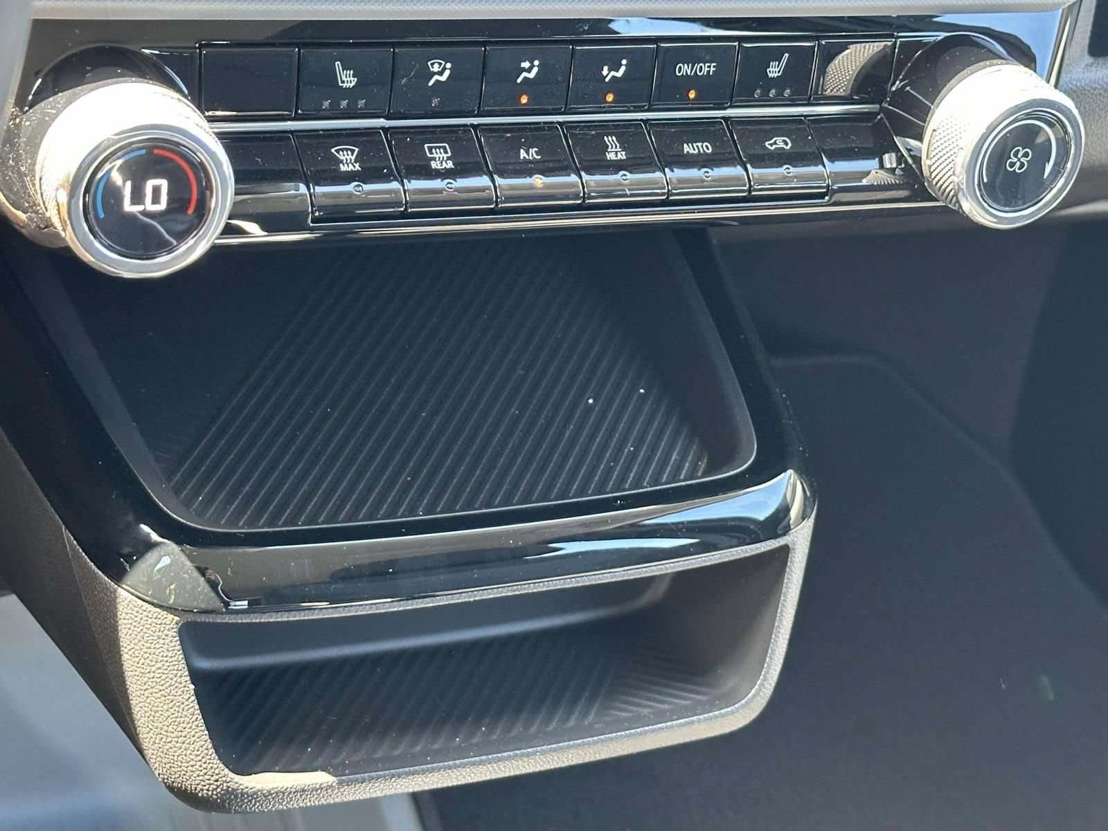 New 2027 Chevrolet Bolt LT w/ Comfort Package FWD image 12