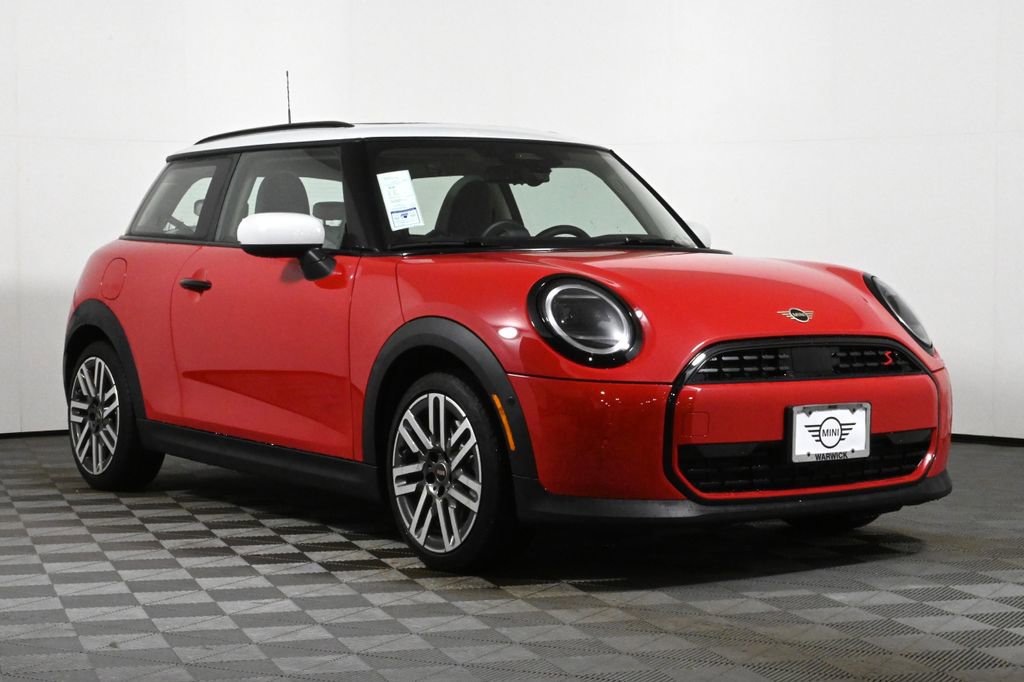 Used 2025 MINI Cooper S image 9