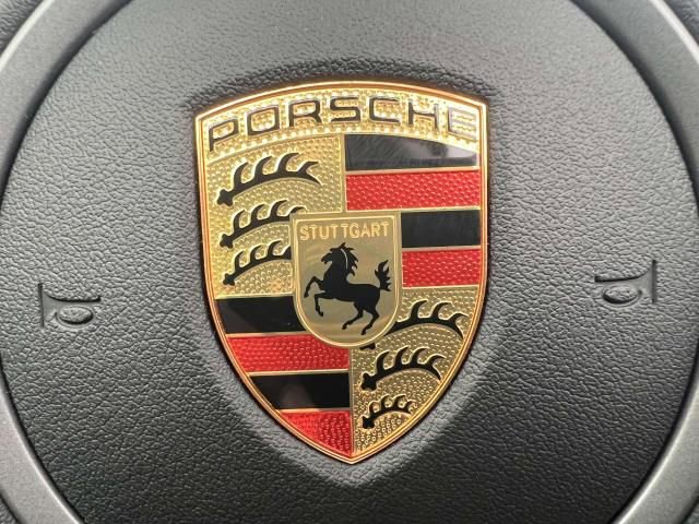 Used 2022 Porsche 911 Carrera 4 image 34