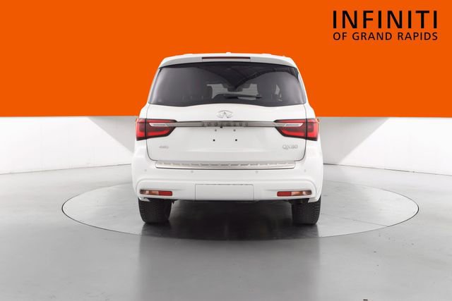 Used 2024 INFINITI QX80 Sensory AWD/4WD image 4