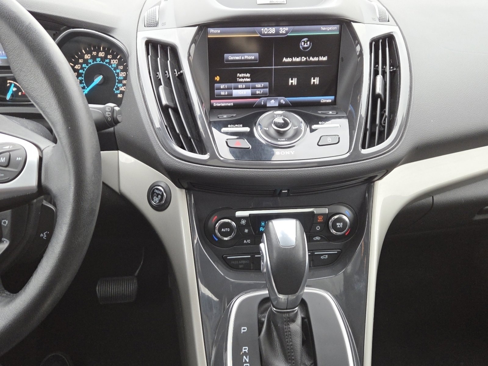 Used 2013 Ford Escape SEL image 25