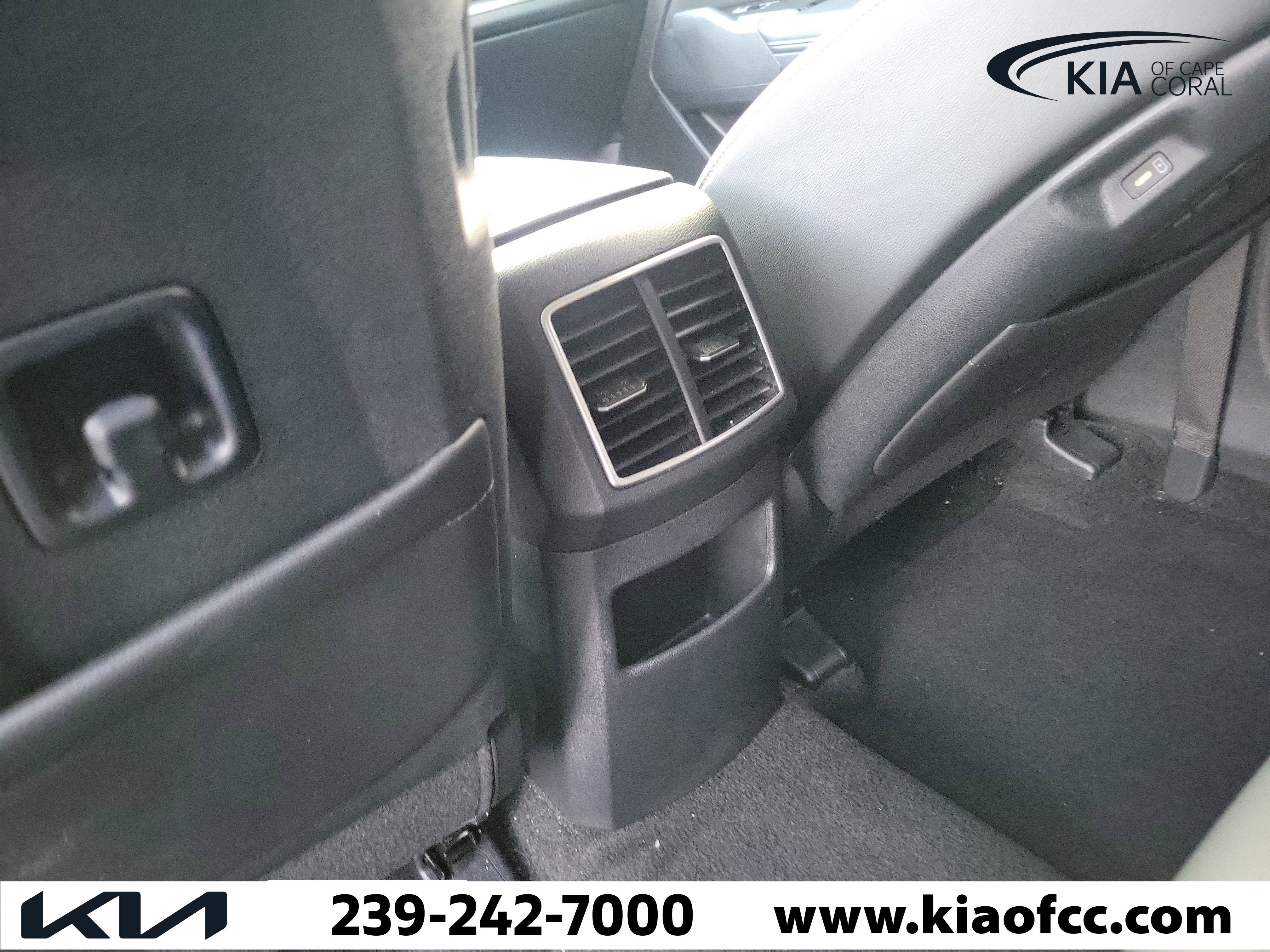 Certified 2024 Kia Sportage EX FWD image 16