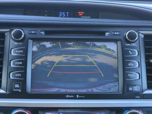 Used 2014 Toyota Highlander Limited Platinum image 14