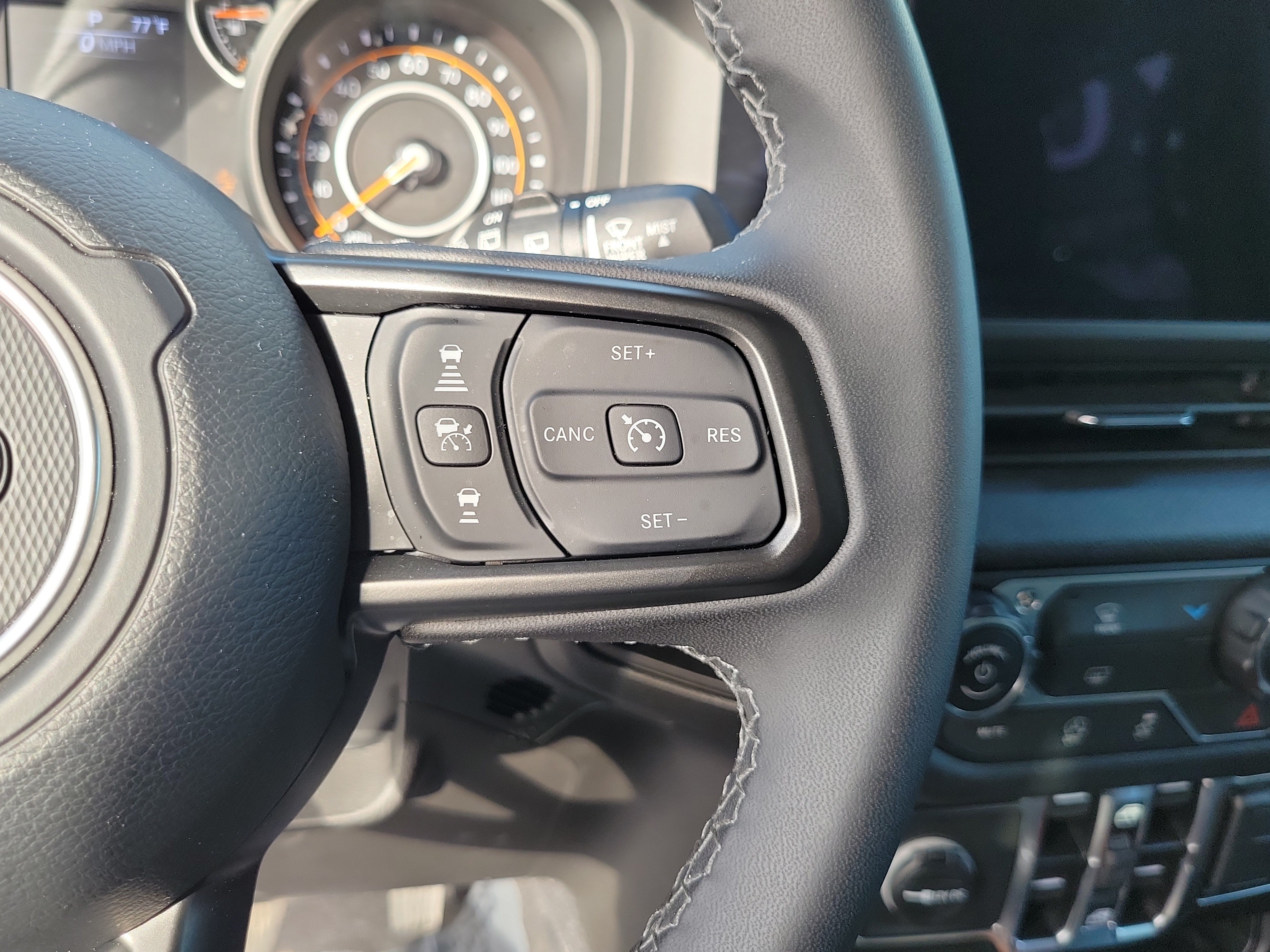 Used 2025 Jeep Wrangler Unlimited Sport AWD/4WD image 19