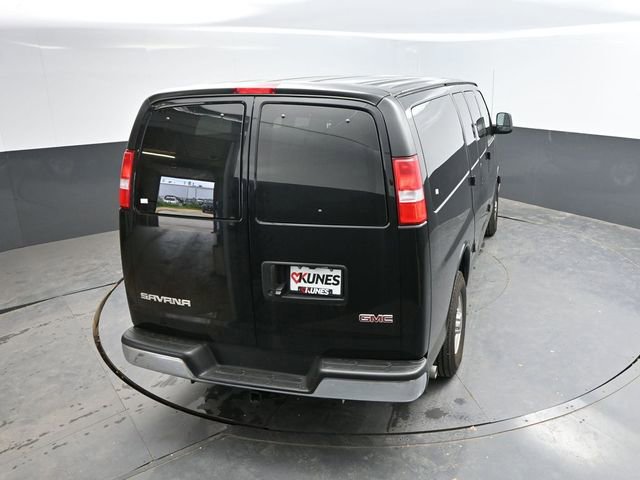 Used 2025 GMC Savana 2500 LT w/ LT Preferred Equipment Group RWD image 42