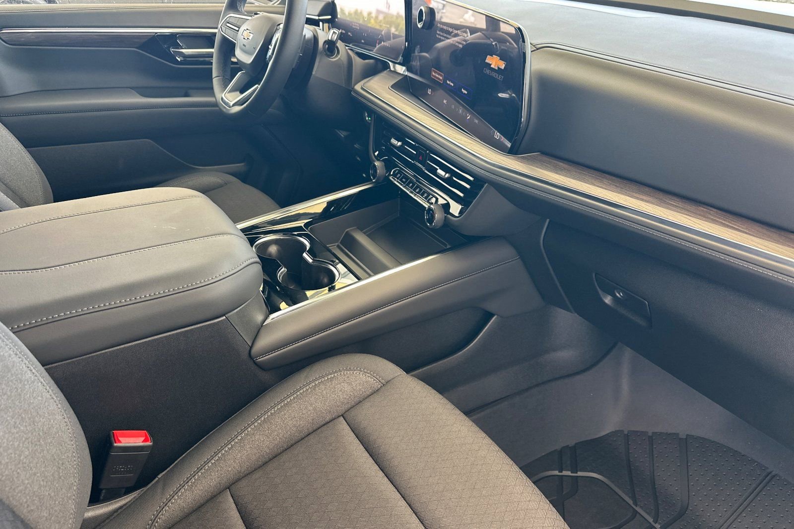 New 2026 Chevrolet Tahoe LS w/ LS Custom Edition AWD/4WD image 18