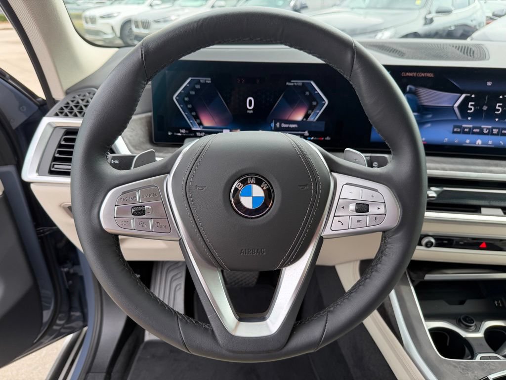 Certified 2026 BMW X7 xDrive40i w/ Executive Package AWD/4WD image 14