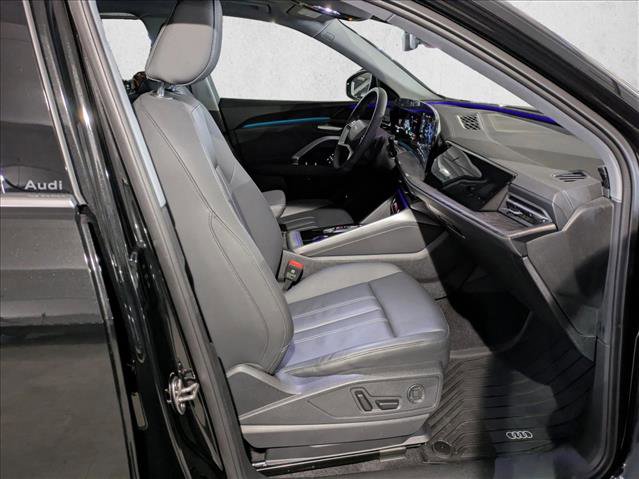 Certified 2025 Audi Q5 Premium w/ Convenience Package image 27