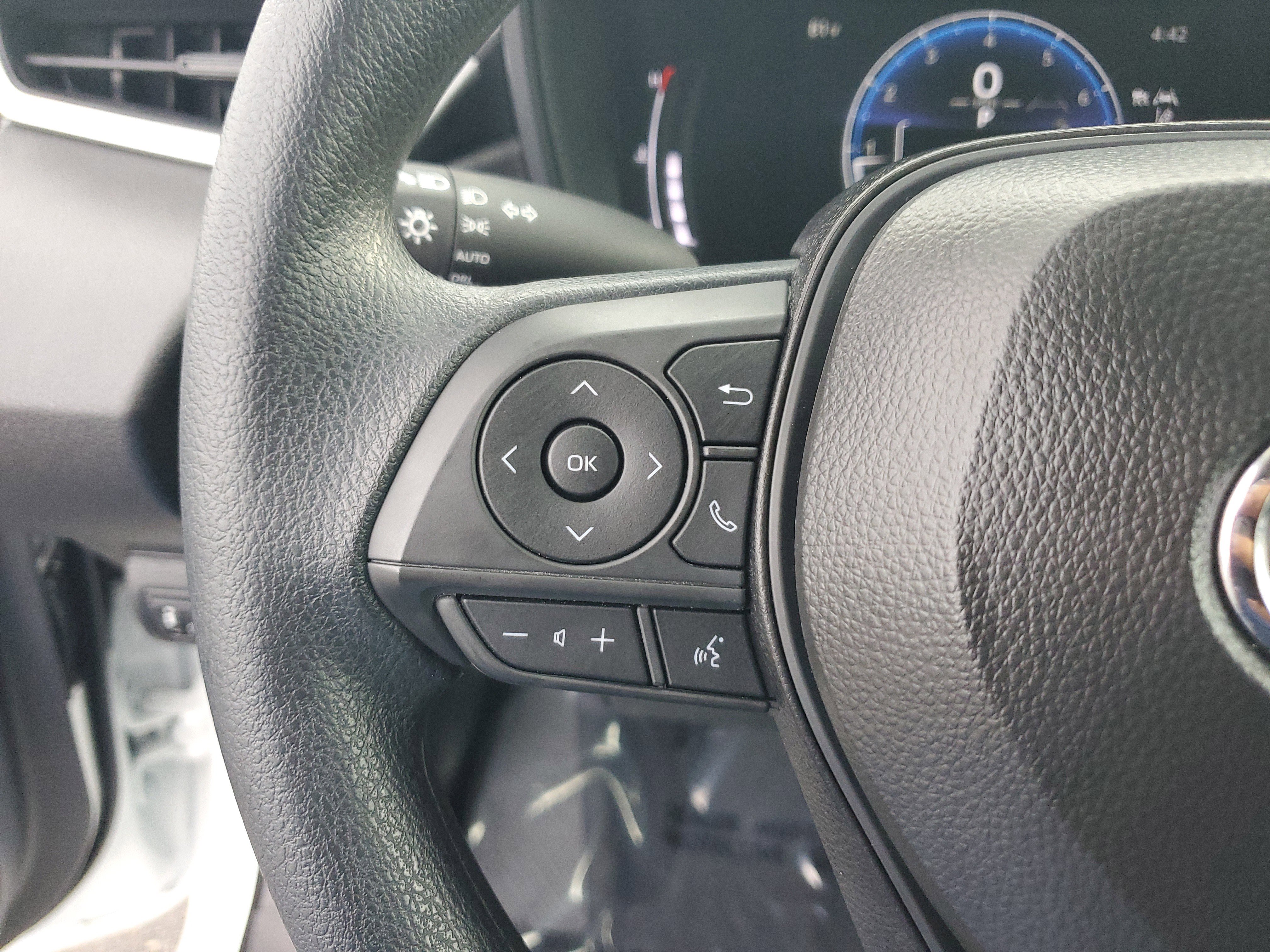 Used 2026 Toyota Corolla LE image 19