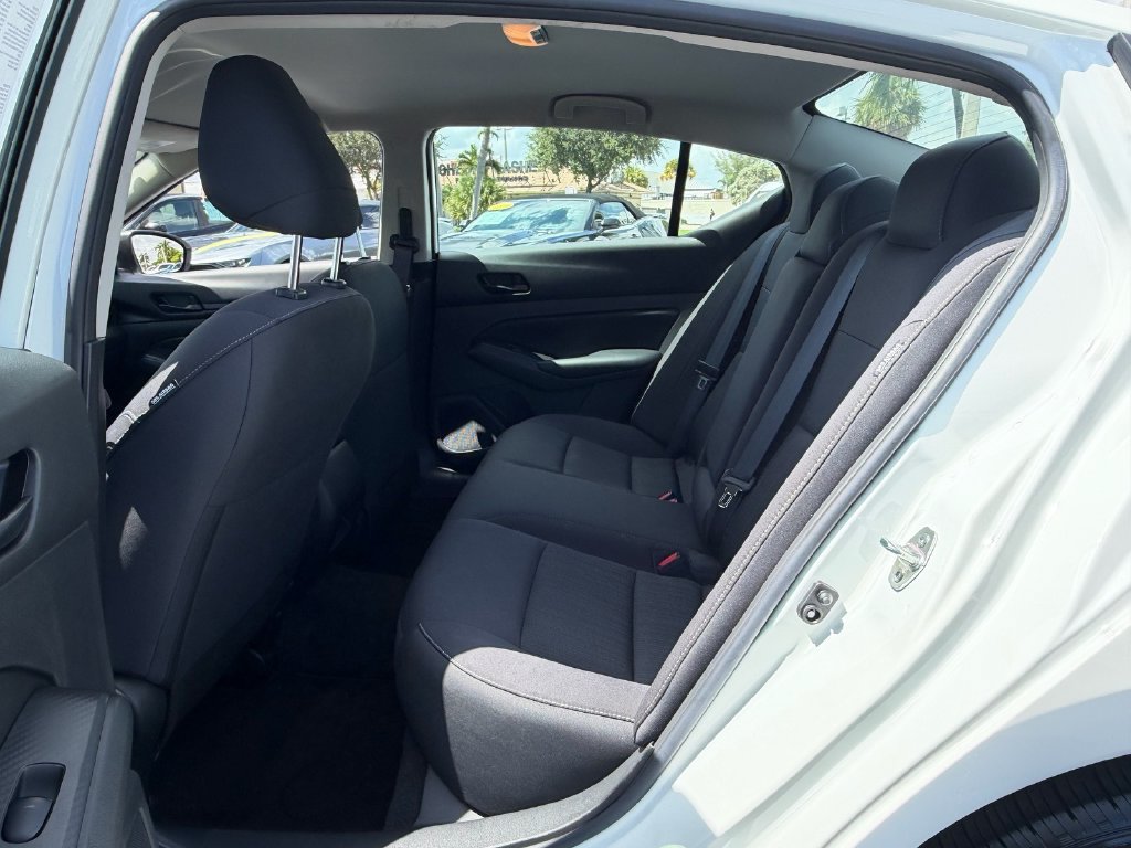 Used 2025 Nissan Altima 2.5 S FWD image 11