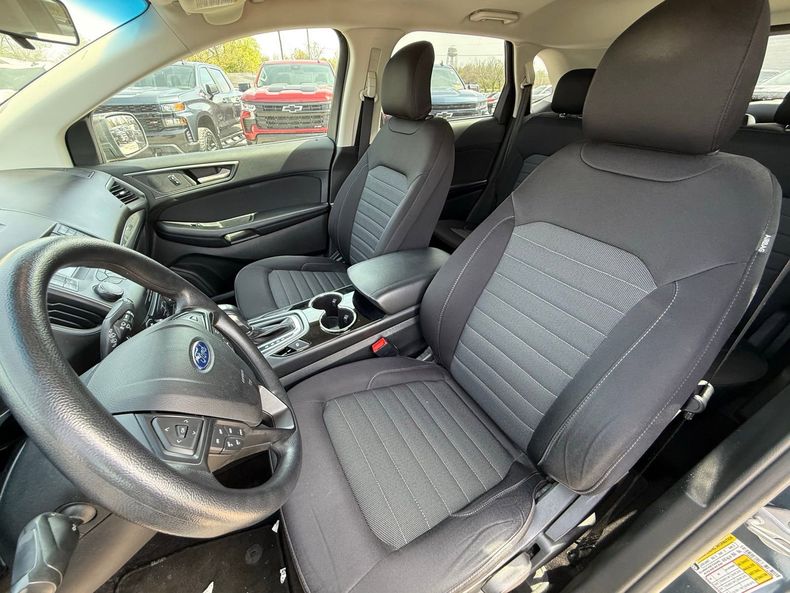 Used 2016 Ford Edge SE image 12