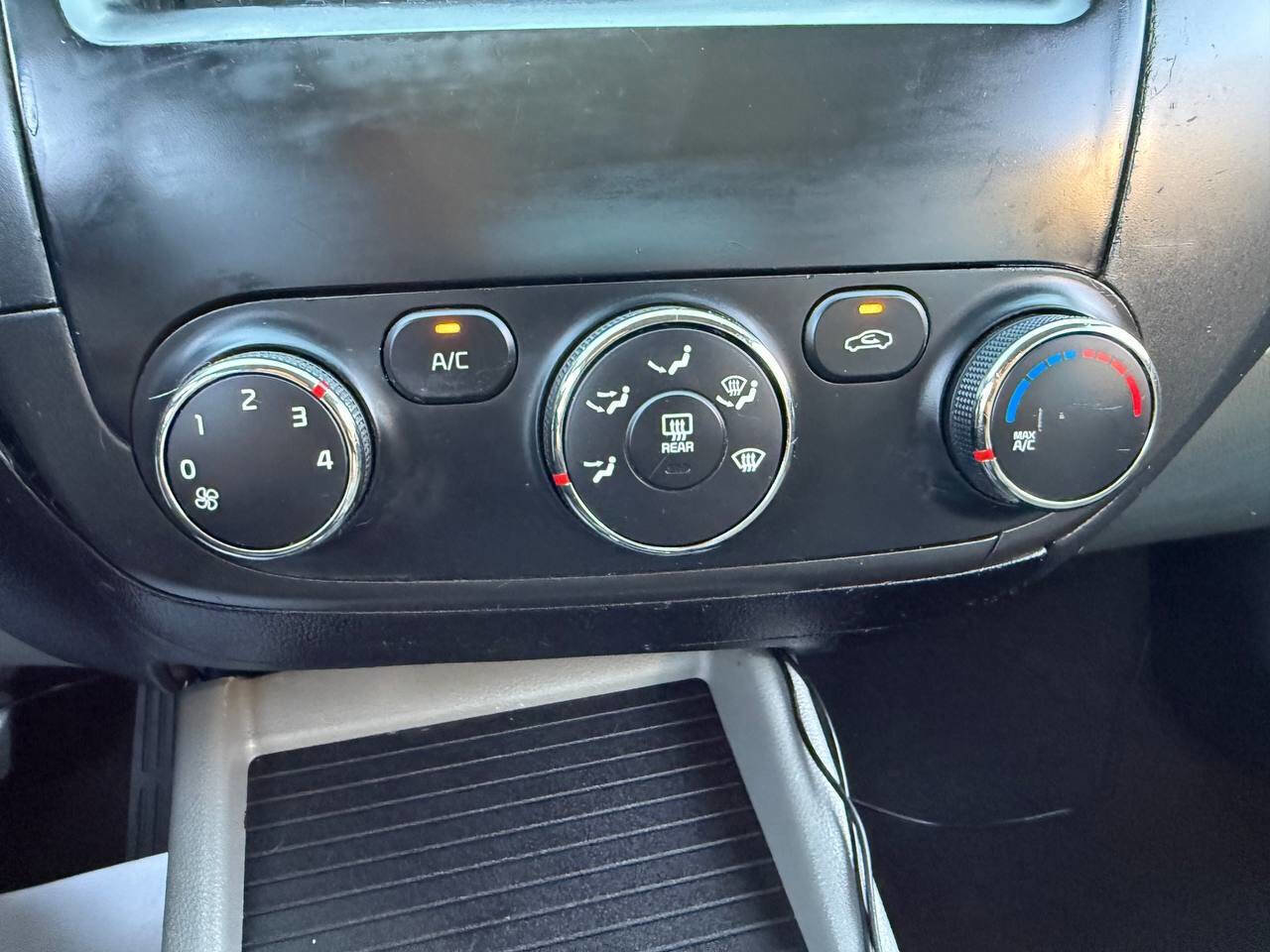 Used 2015 Kia Forte LX w/ Popular Package image 18