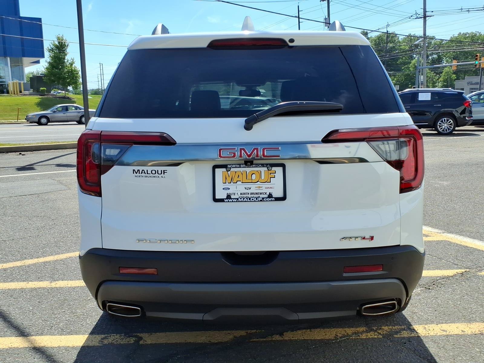 Certified 2023 GMC Acadia AT4 w/ LPO, Floor Liner Package AWD/4WD image 5