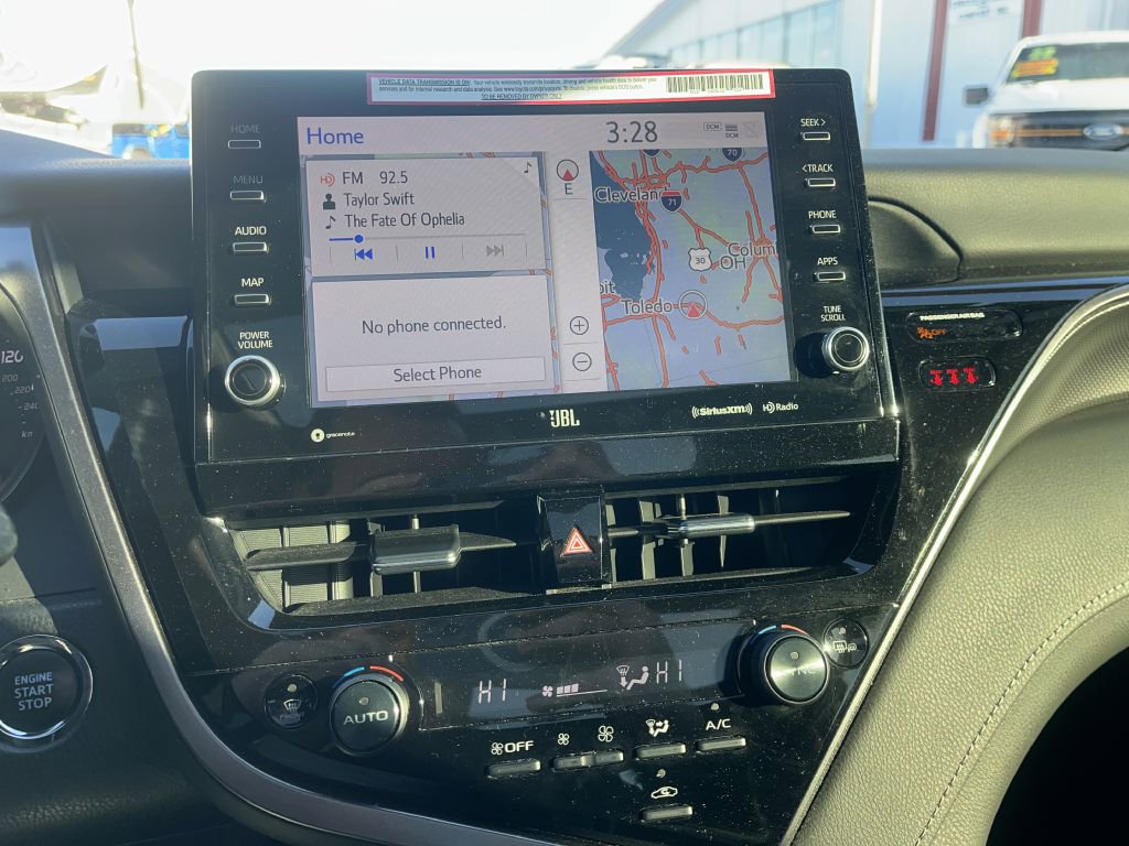 Used 2024 Toyota Camry XSE w/ Navigation Package image 32