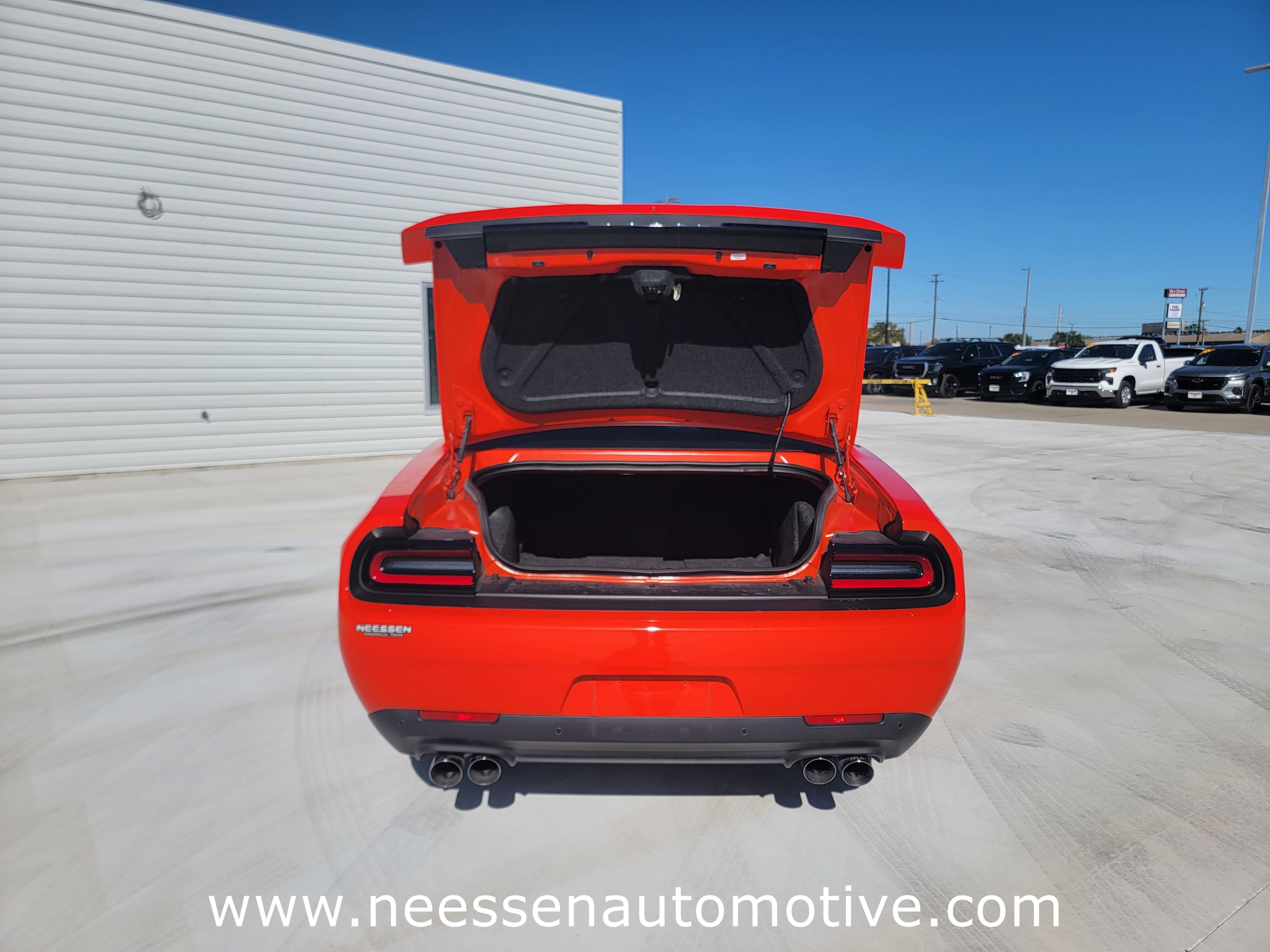 Used 2022 Dodge Challenger R/T w/ Plus Package image 26