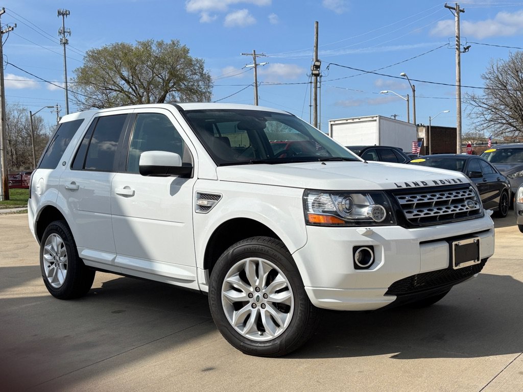 Used 2013 Land Rover LR2 HSE AWD/4WD image 8
