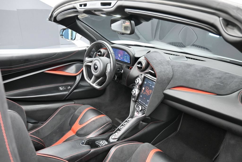Used 2020 McLaren 720S Performance RWD image 23