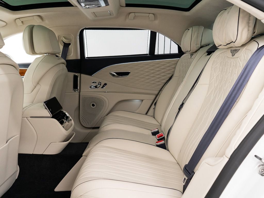 Certified 2024 Bentley Flying Spur Azure AWD/4WD image 24