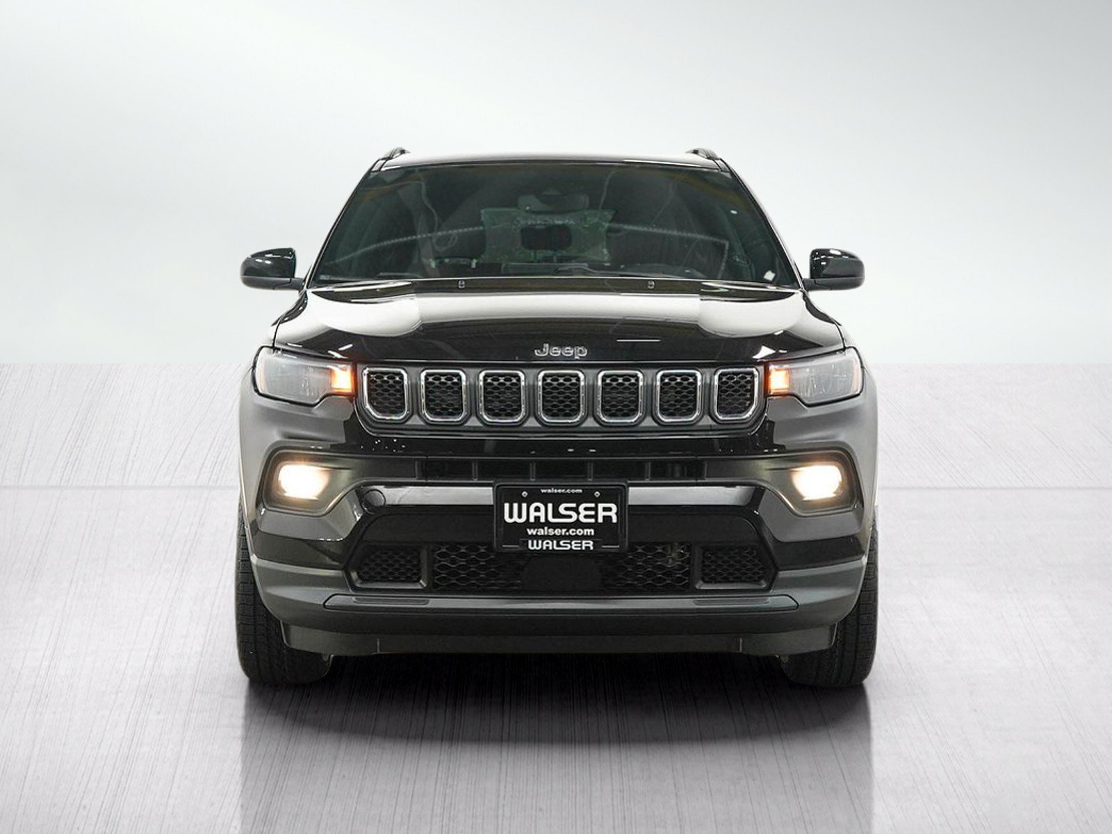 Used 2023 Jeep Compass Latitude AWD/4WD image 8