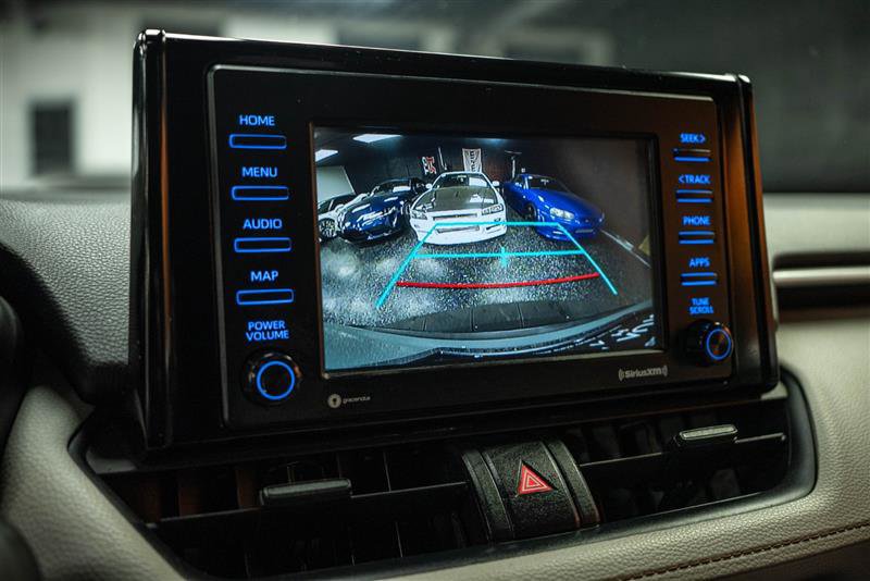 Used 2021 Toyota RAV4 XLE image 22