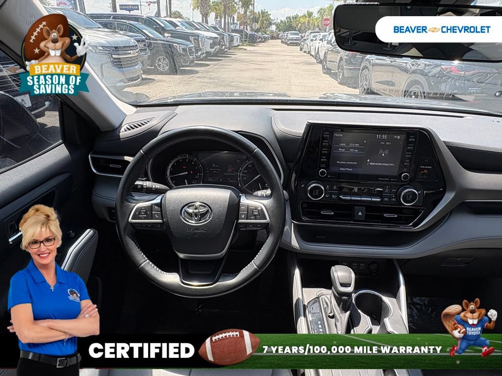 Used 2022 Toyota Highlander XLE FWD image 16