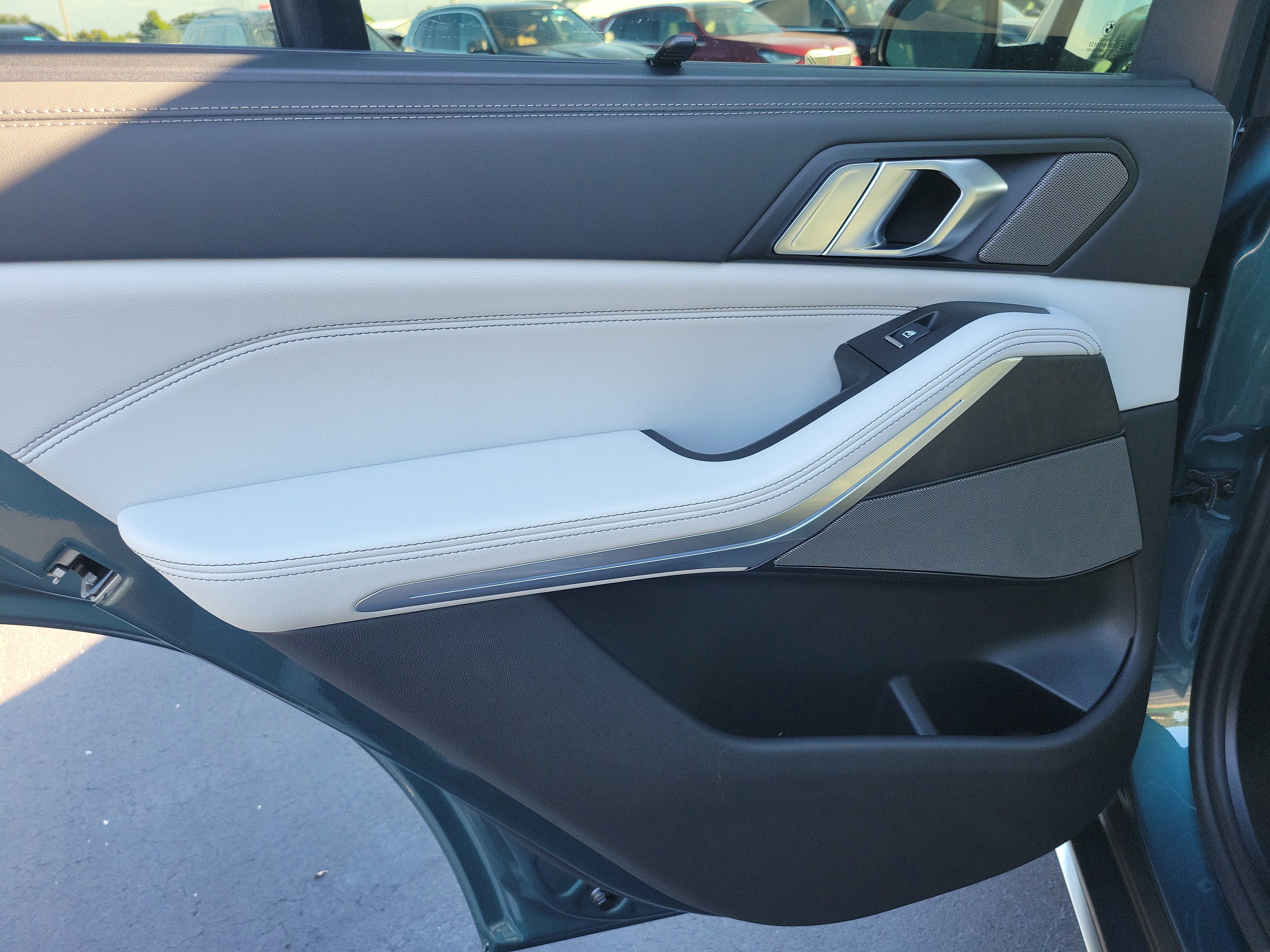 New 2026 BMW X5 xDrive50e w/ Executive Package image 11