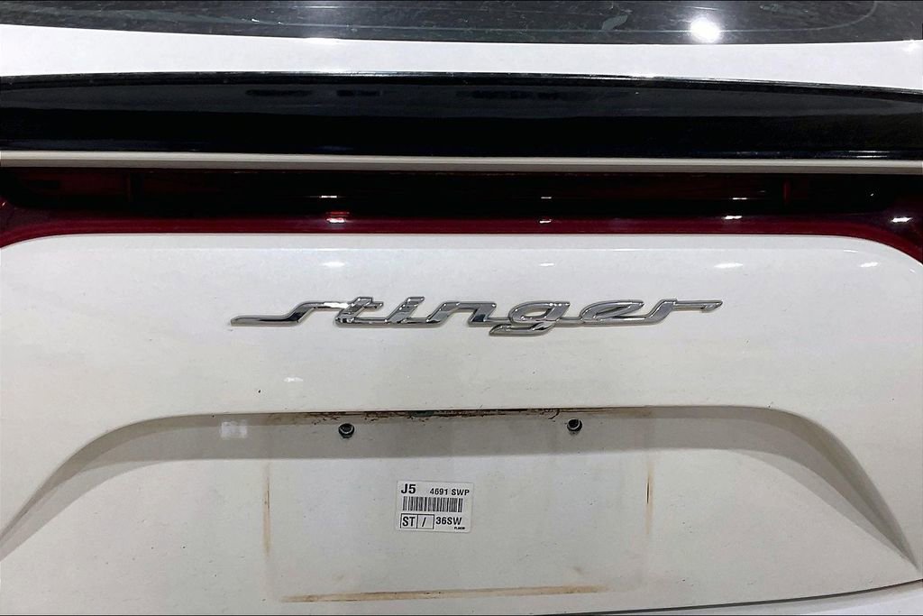 Used 2018 Kia Stinger Premium RWD image 8