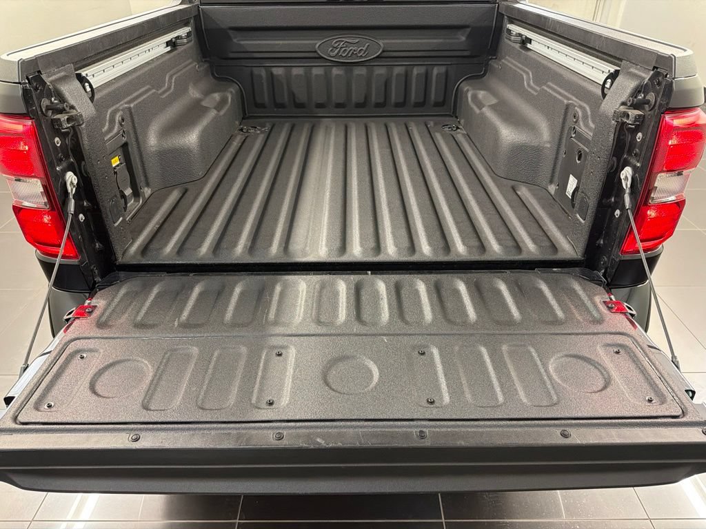 Certified 2025 Ford Maverick Lobo AWD/4WD image 35
