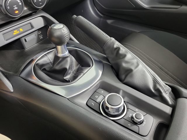 Used 2025 MAZDA MX-5 Miata Sport RWD image 23