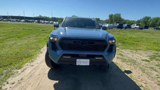 New 2026 Toyota Tacoma TRD Off-Road AWD/4WD image 3