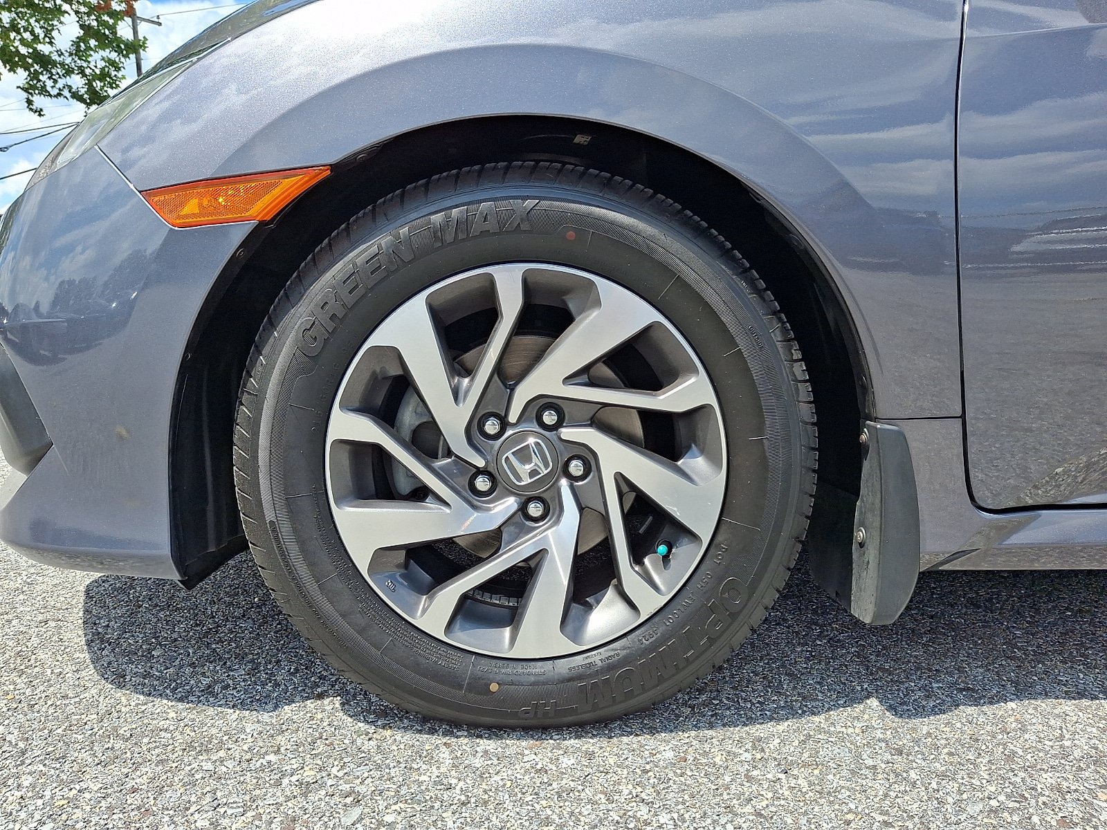 Used 2018 Honda Civic EX image 9