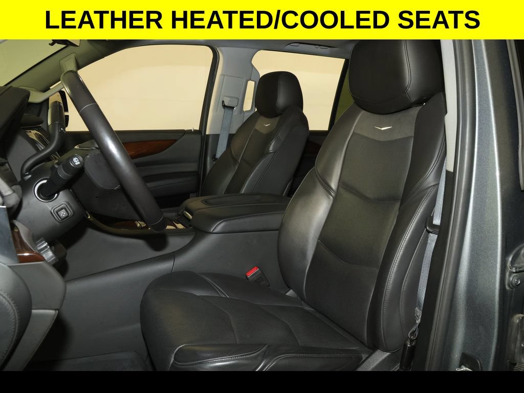 Certified 2020 Cadillac Escalade Luxury AWD/4WD image 4