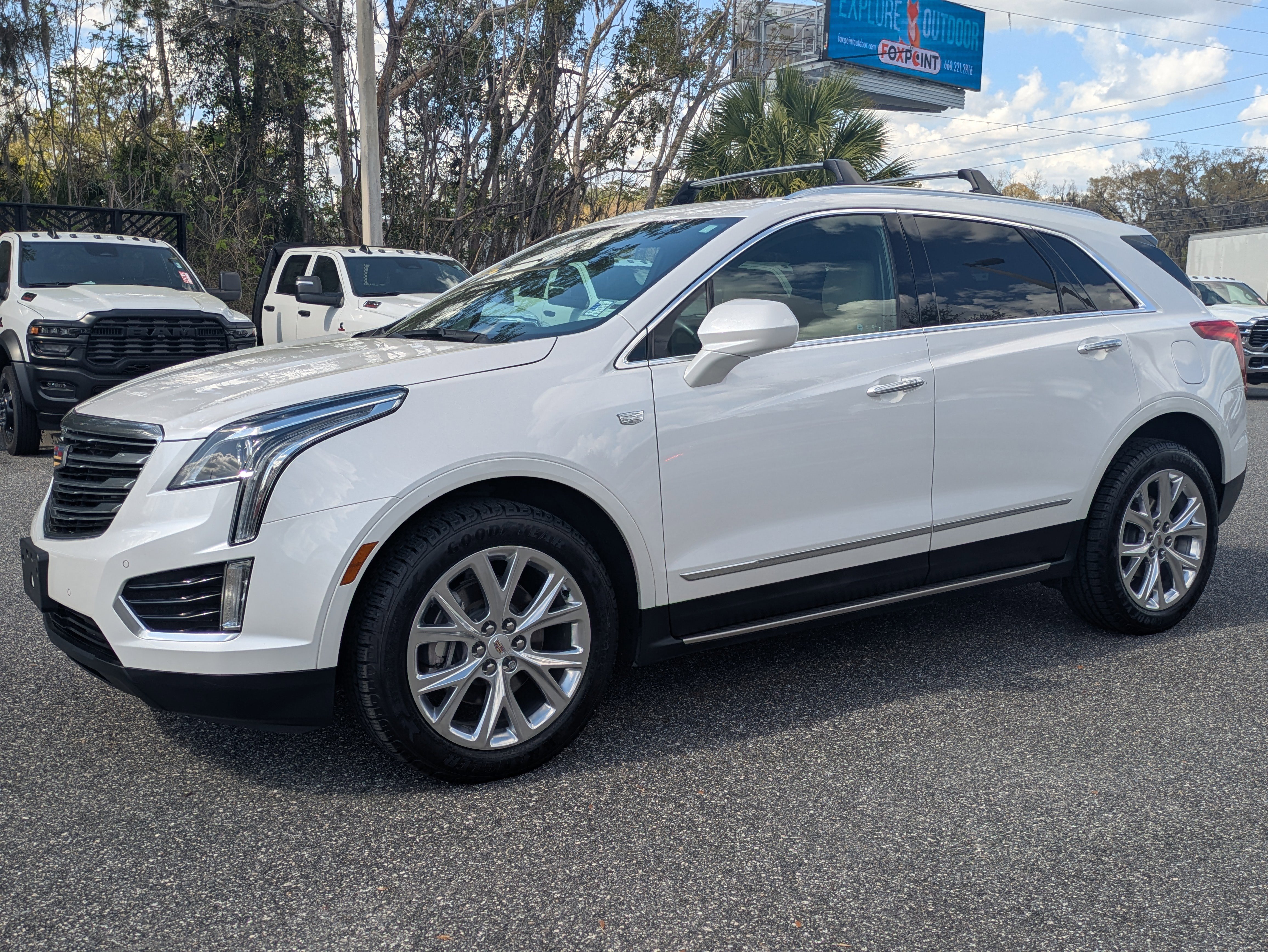 Used 2017 Cadillac XT5 Luxury w/ Driver Awareness Package image 25