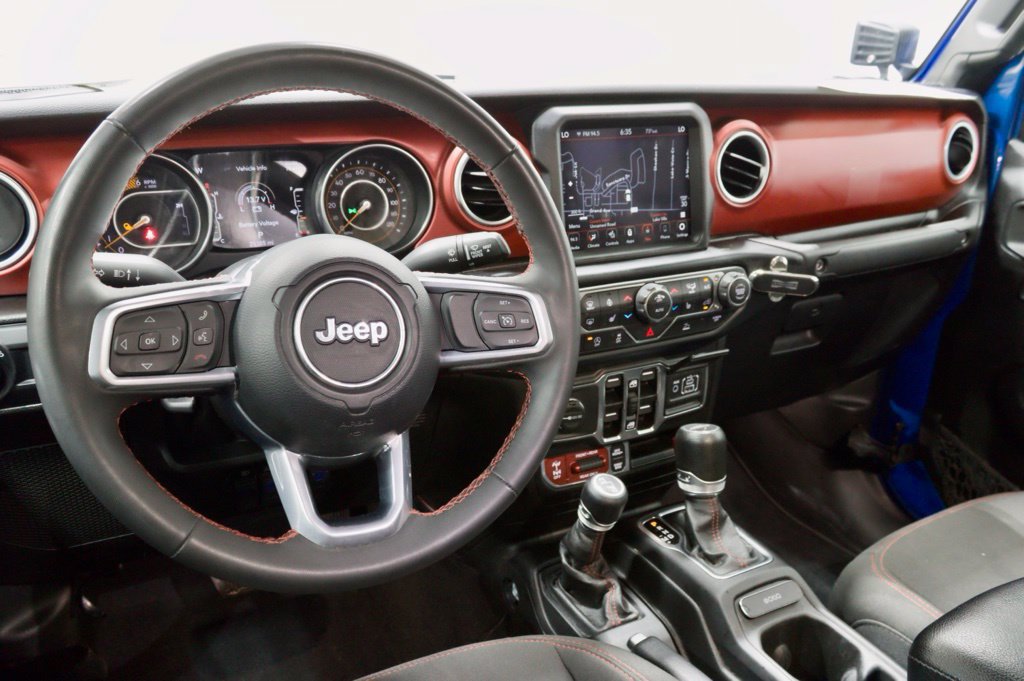 Used 2023 Jeep Gladiator Rubicon w/ LED Lighting Group AWD/4WD image 47