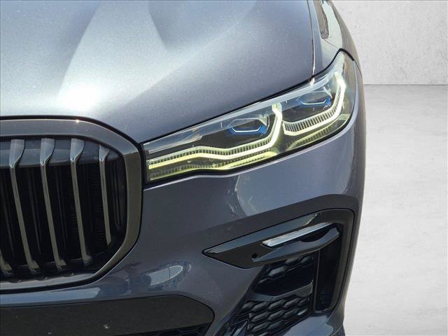 Used 2022 BMW X7 M50i w/ Executive Package AWD/4WD image 9