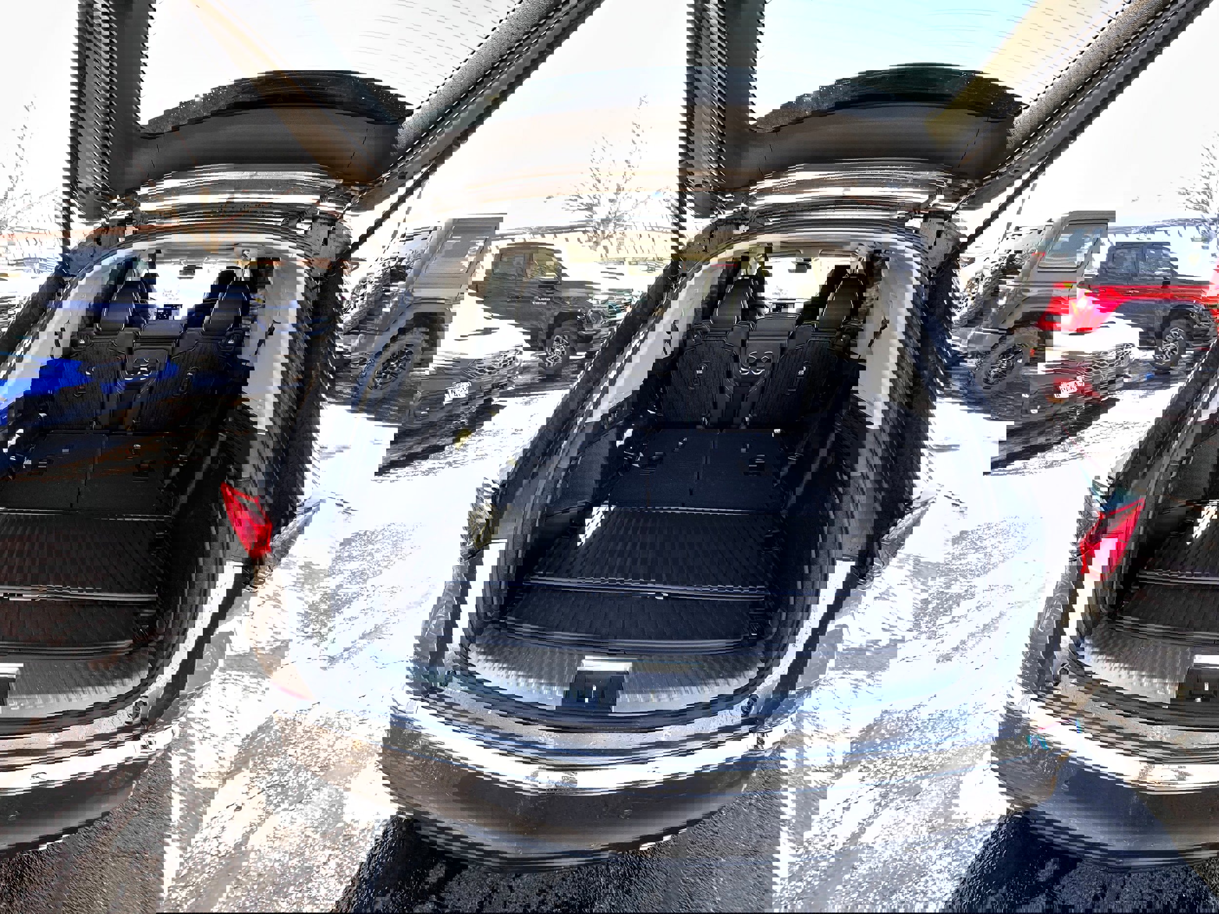 Used 2024 Acura MDX SH-AWD w/ Advance Package image 10