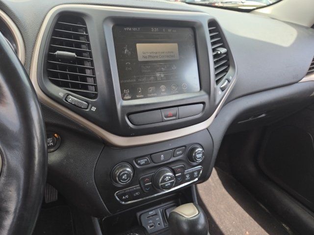 Used 2015 Jeep Cherokee Limited AWD/4WD image 19
