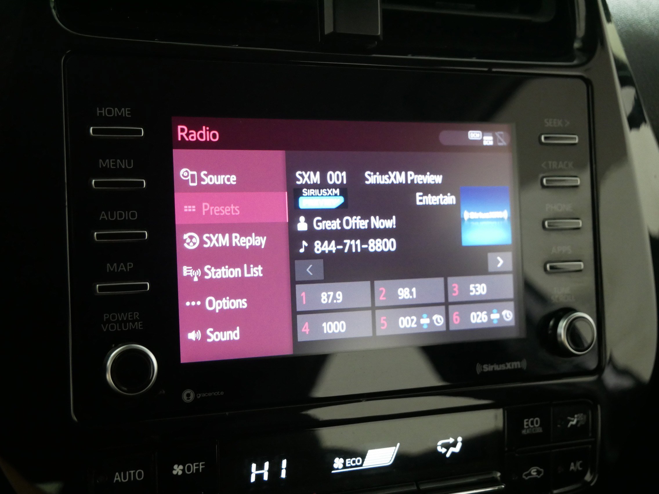 Used 2022 Toyota Prius LE image 22