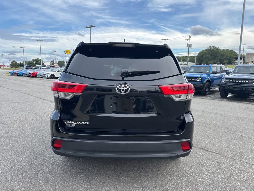 Used 2018 Toyota Highlander XLE image 4