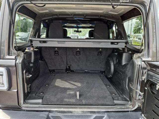 Used 2020 Jeep Wrangler Unlimited Sahara w/ Uconnect 4C Nav & Sound Group AWD/4WD image 47