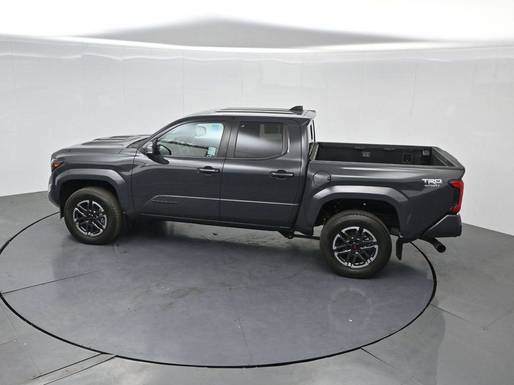 Used 2024 Toyota Tacoma TRD Sport w/ TRD Sport Upgrade Package image 41