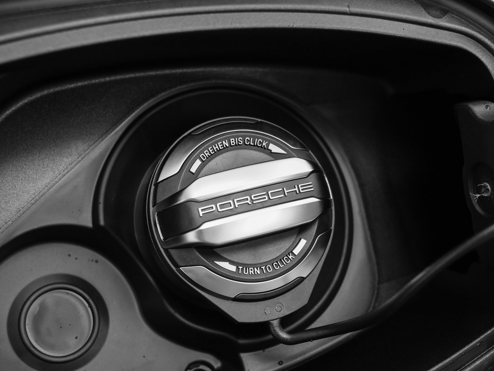 Used 2024 Porsche Cayenne image 20