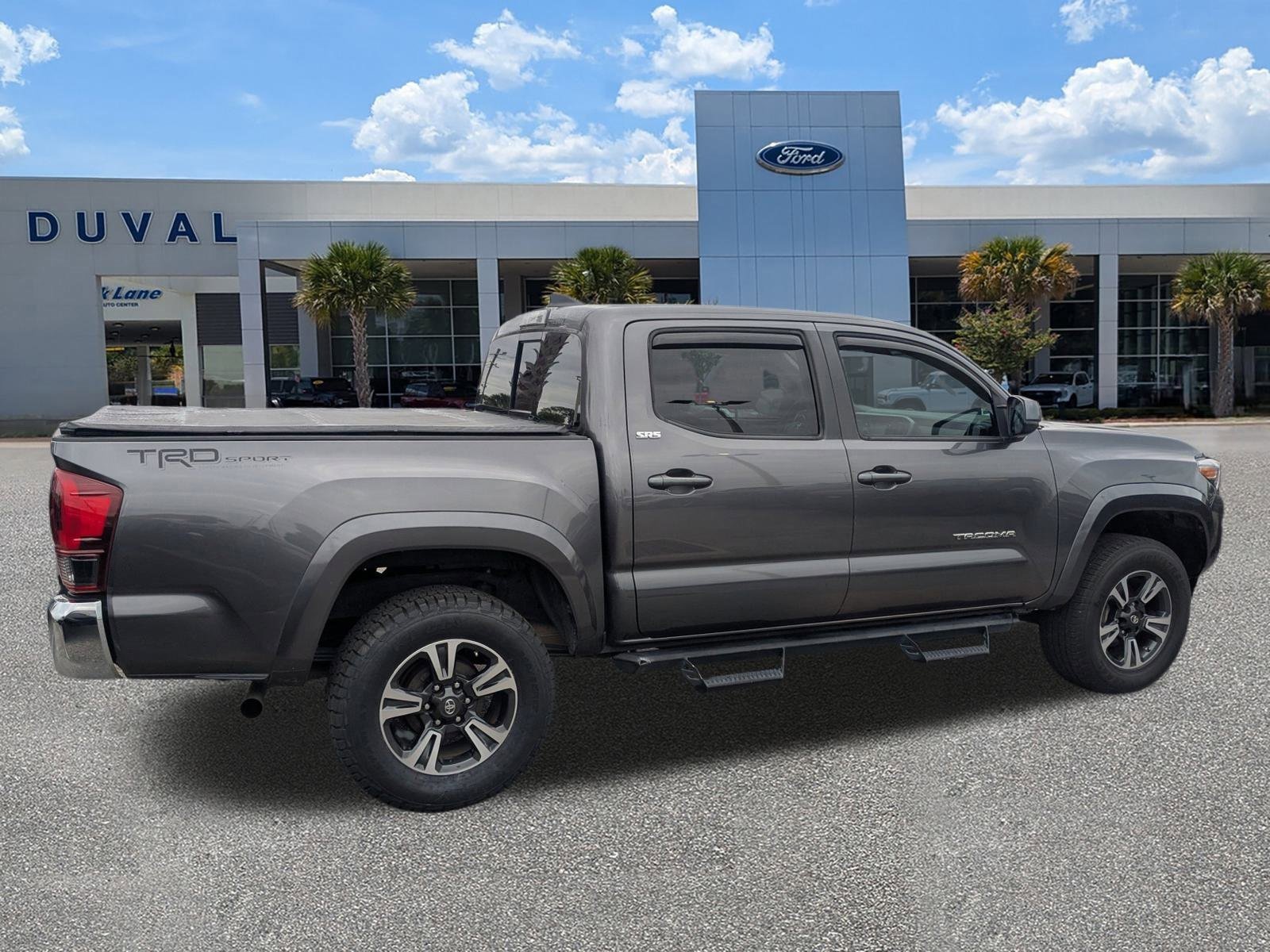 Used 2019 Toyota Tacoma SR5 image 4
