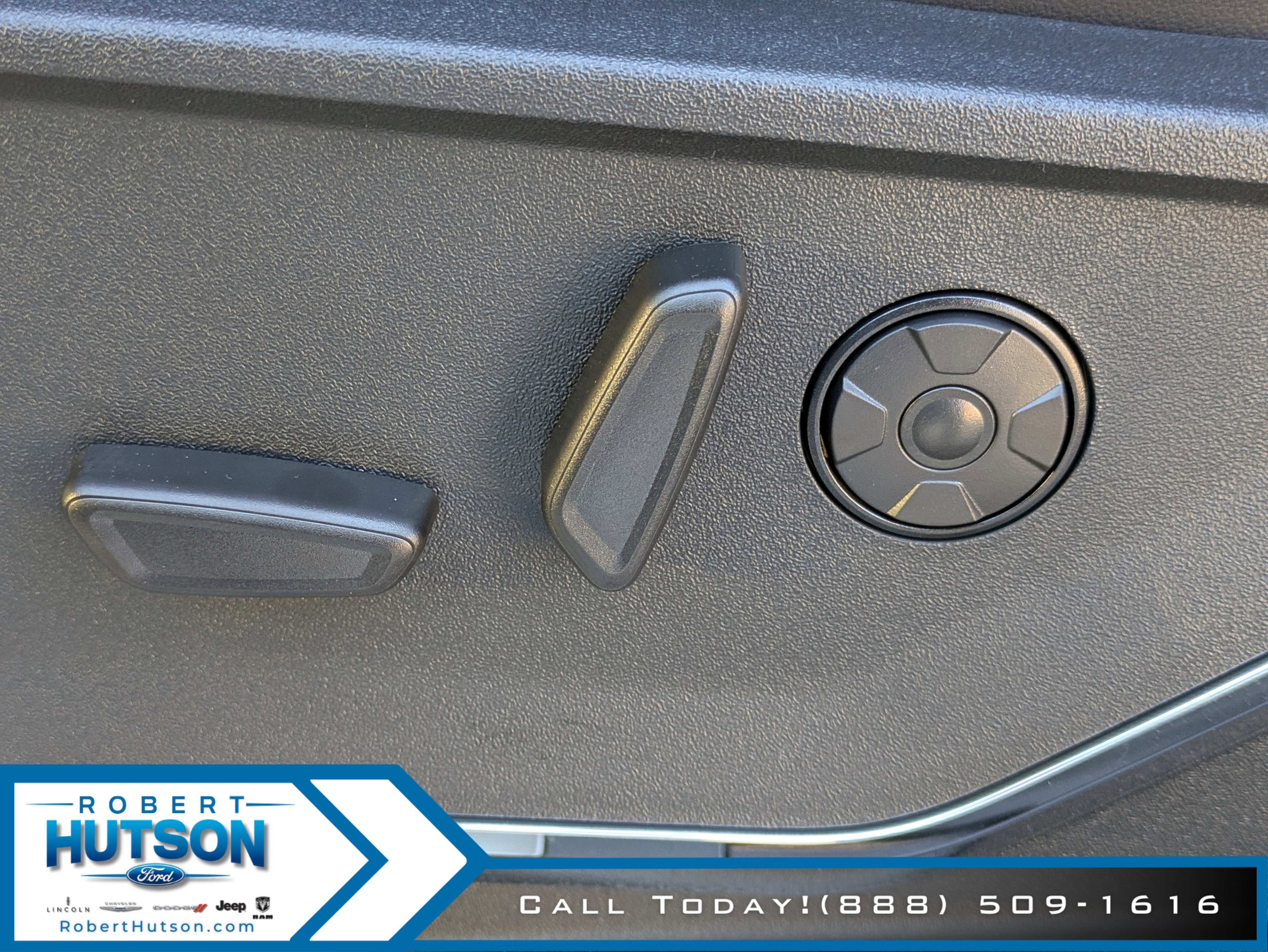 New 2026 Ford F250 Platinum image 17