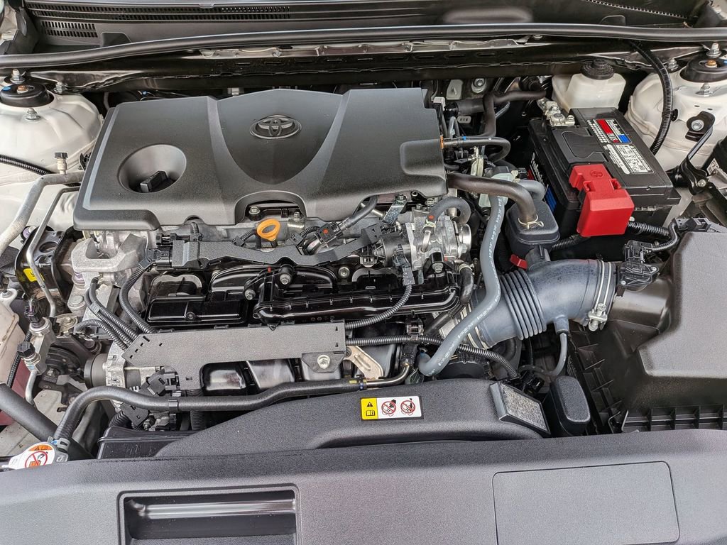 Used 2023 Toyota Camry XSE image 11