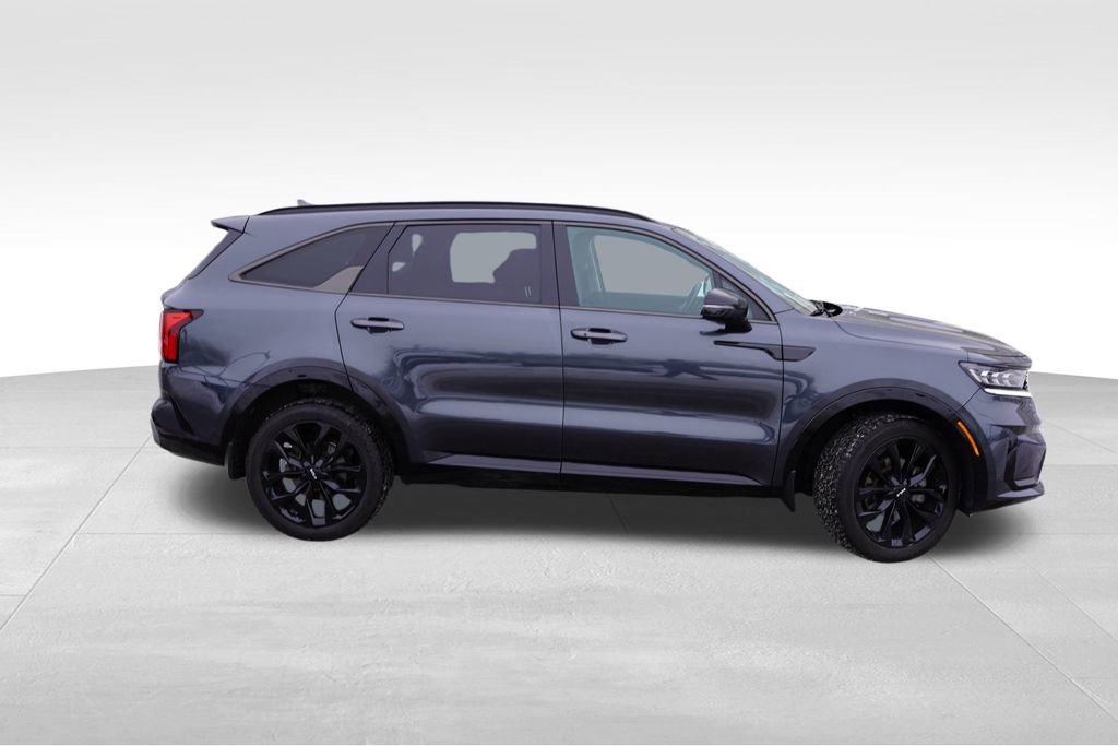 Certified 2022 Kia Sorento SX image 4