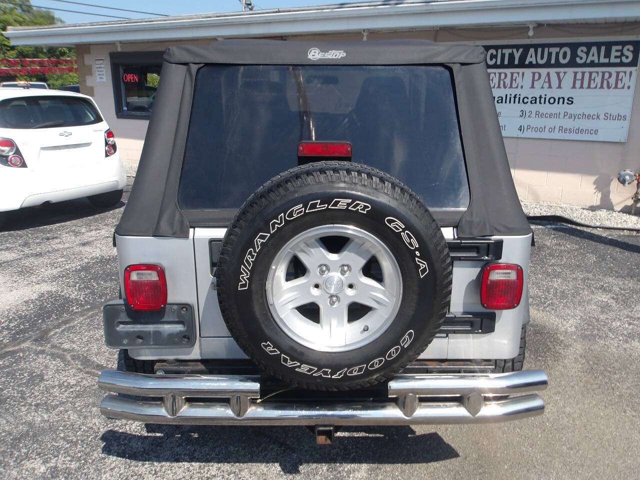 Used 2004 Jeep Wrangler 4WD image 6